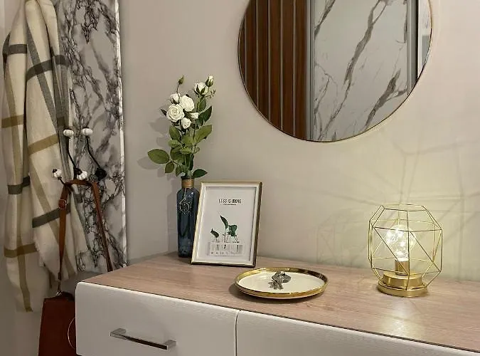 Mali Raj Apartman *