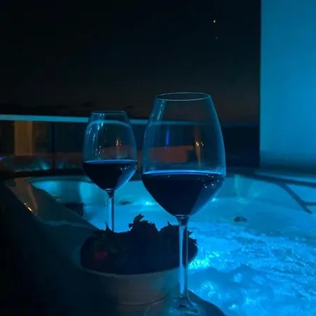 Mali Raj Макарска