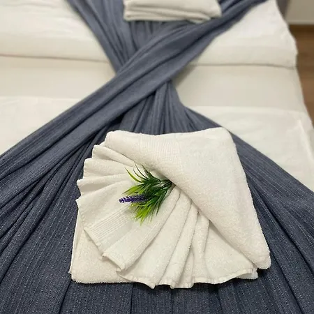 Mali Raj Апартаменты *